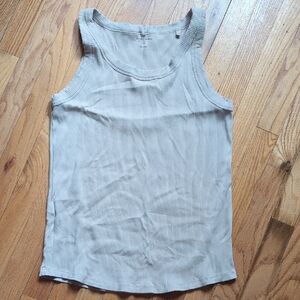 Universal Standard Roitfeld Cream Tank Top M